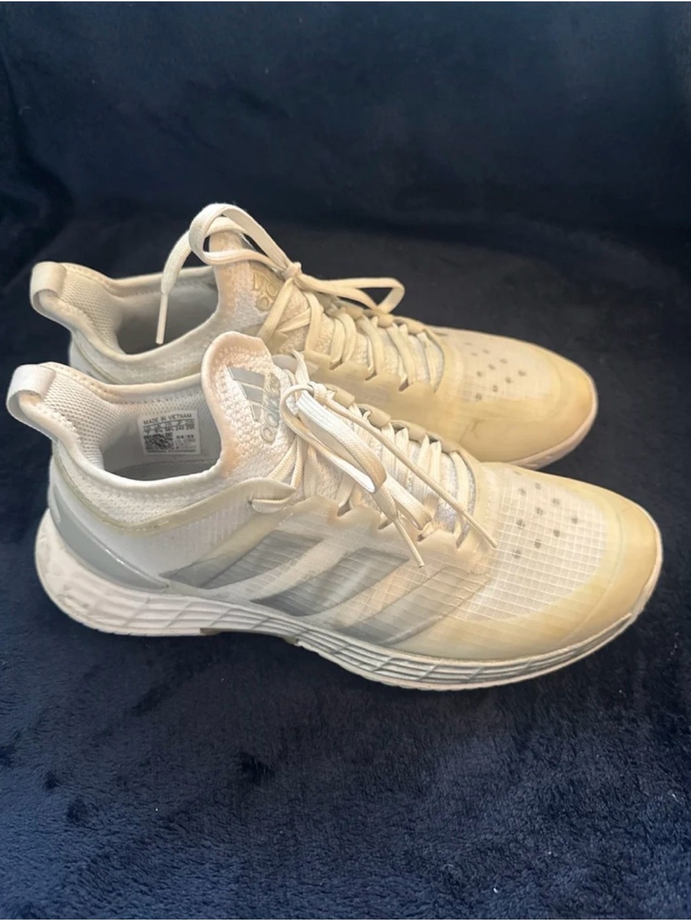 adidas women’s Athletic Running Shoes - Cream size 7